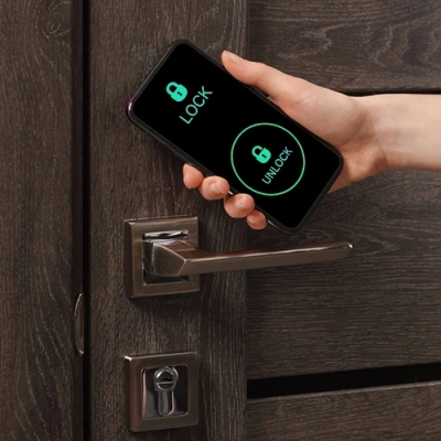 Utica vivint connected smart lock